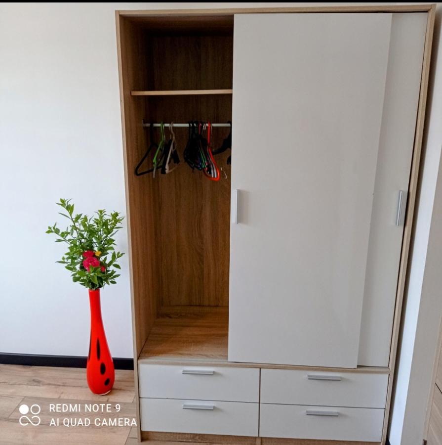 Maisonnette Tout Confort Parking Prive Брест Екстер'єр фото
